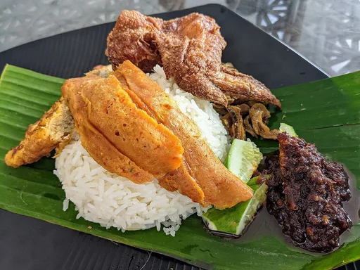 Nasi Lemak Bungkus