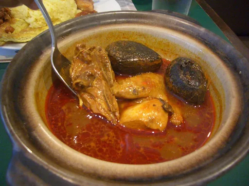 Ayam Buah Keluak