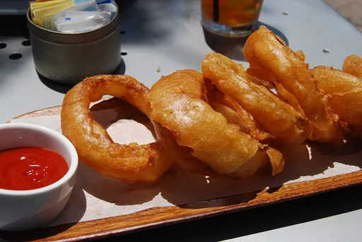 Onion Rings (8)